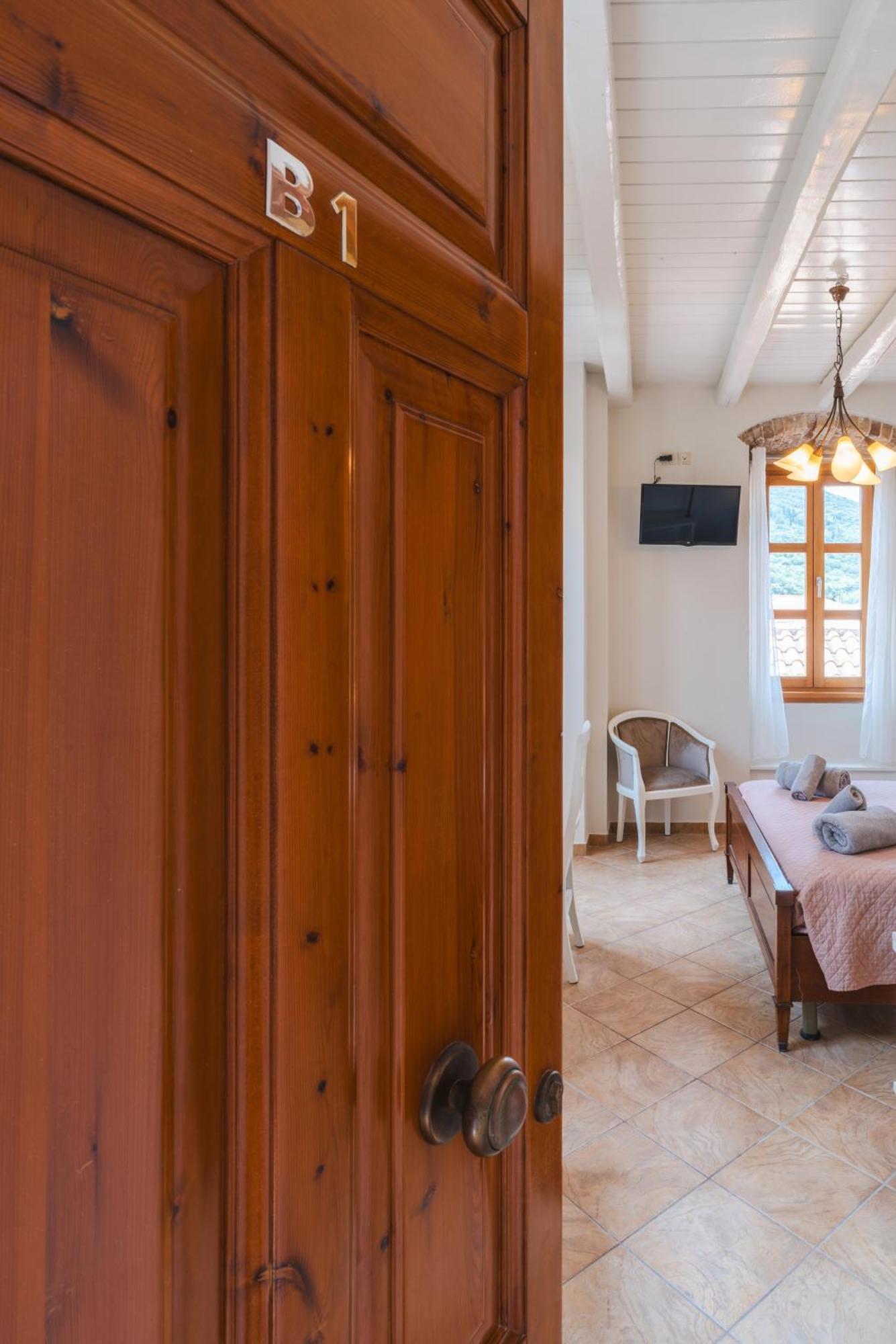 Authentic Suites In Fiscardo Fiskardo Esterno foto